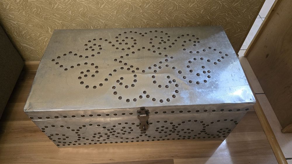 Продам деревянный сандык