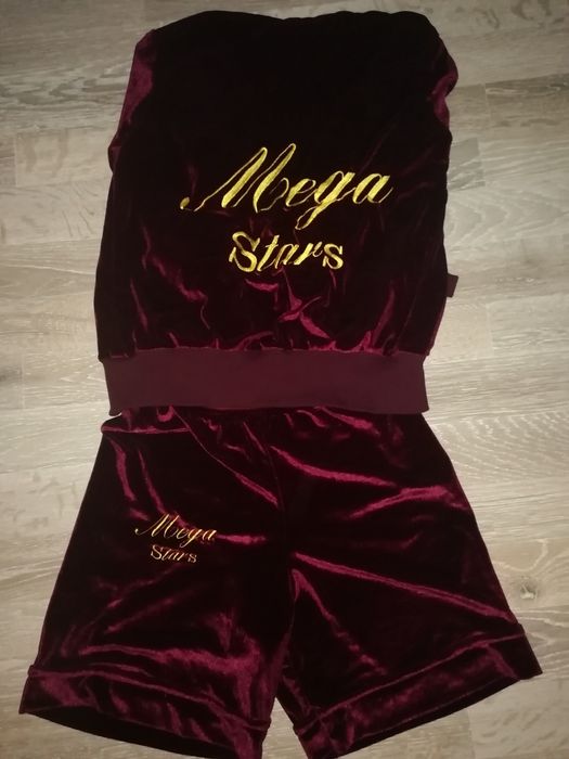 Форму "Мега старс"