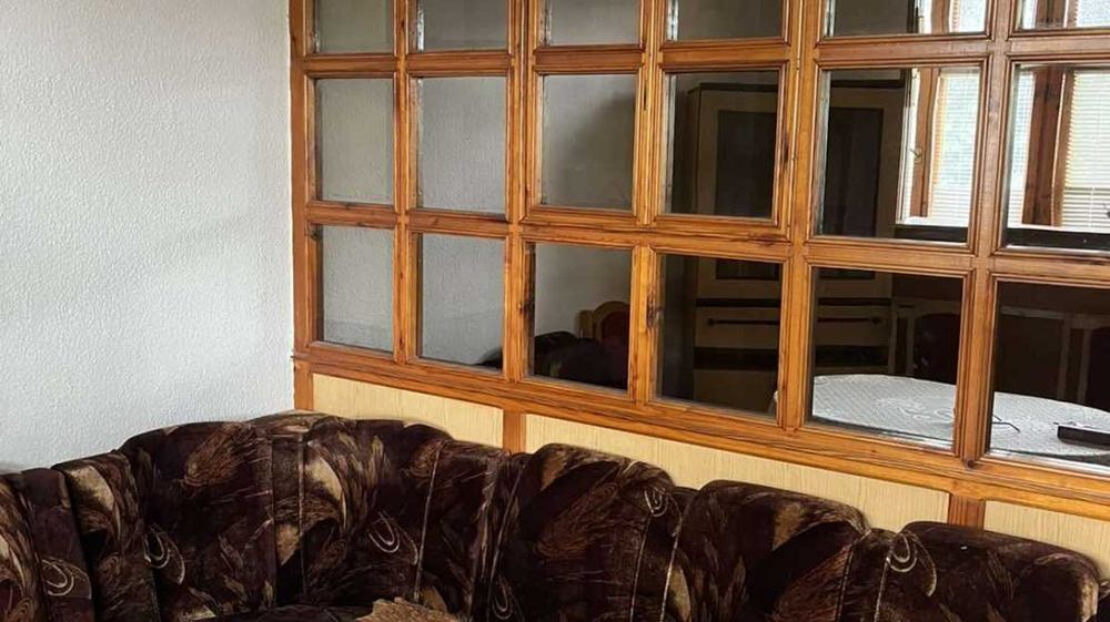 Дава се под наем Двустаен апартамент в Търговище, Запад 2 - 60 кв.м за 204 € - Снимка #2