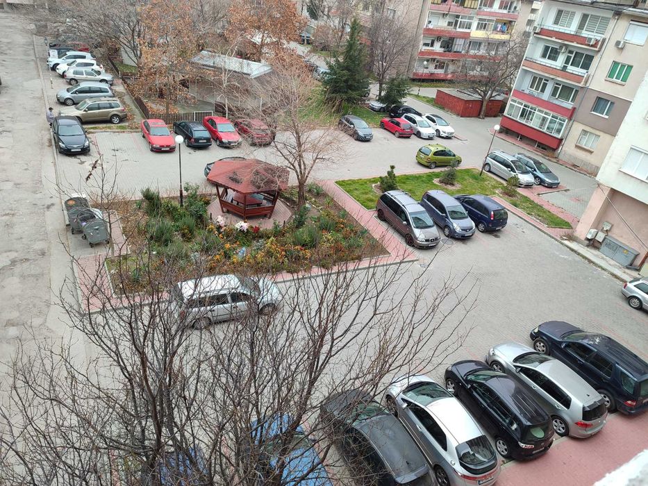 Нова обява, двустаен апартамент, център, под наем