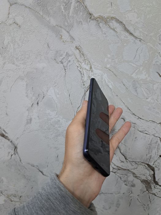 Продам Redmi note 9S память 6+2/128gb в идеальном состоянии