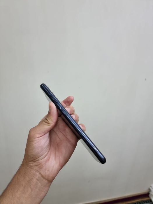 Samsung A04S 4/64 holati yaxshi
