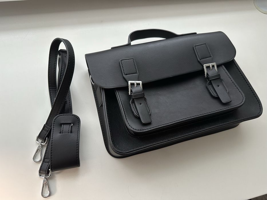 Портфель черный