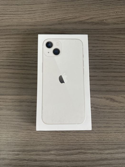 iPhone 13 белый 128гб