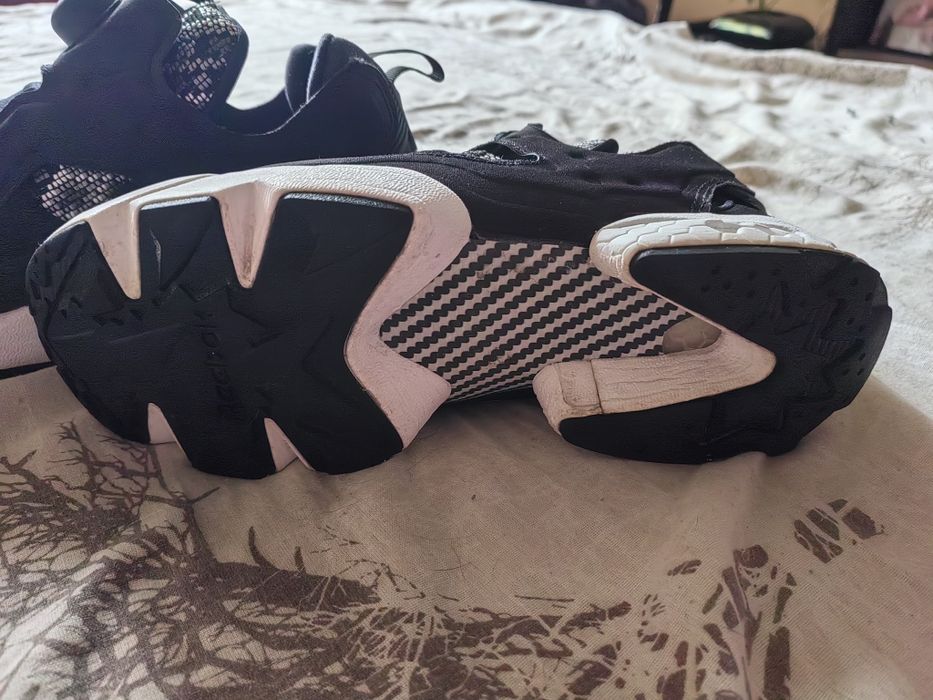Дамски оргинални маратонки Reebok pump fury