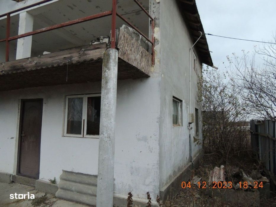 COCANI - CREVEDIA, Casa P+M + Teren - 300 mp