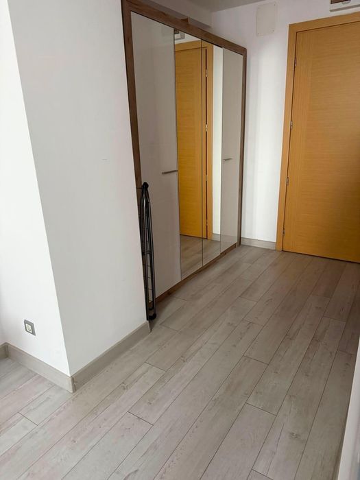 Proprietar  Vand Garsoniera RIN Grand Hotel- 28.5 mp-Et. 2 Corp B- ideal pentru investitie sau locuit.