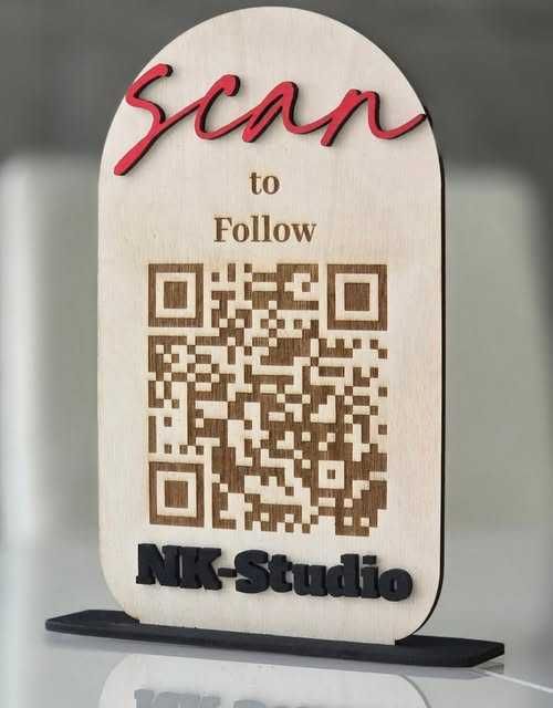 Персонализирана дървена табелка с QR код за вашия бизнес