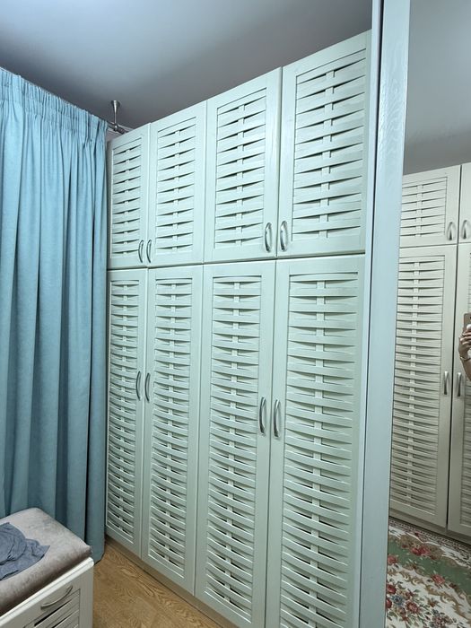 Продам шкафы для гардеробной