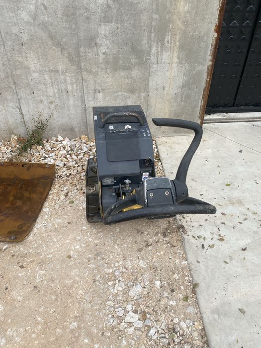 Виброплоча Bomag реверсивна дизел 225кг.