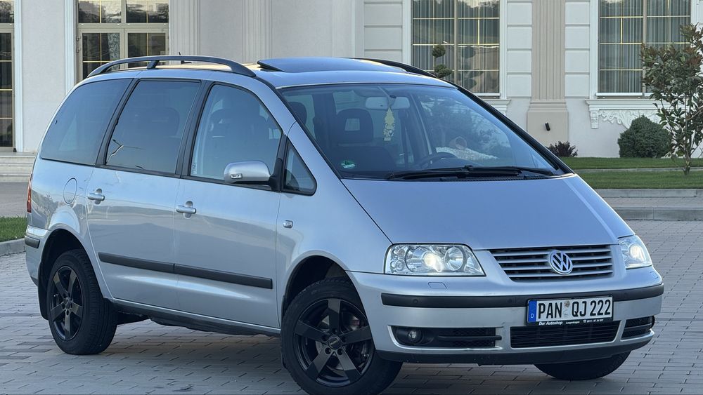 VOLKSWAGEN Sharan