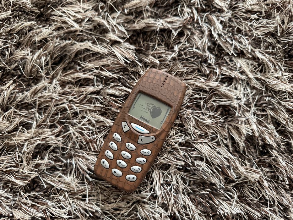 Nokia  3310, acumulator nou!De colectie!
