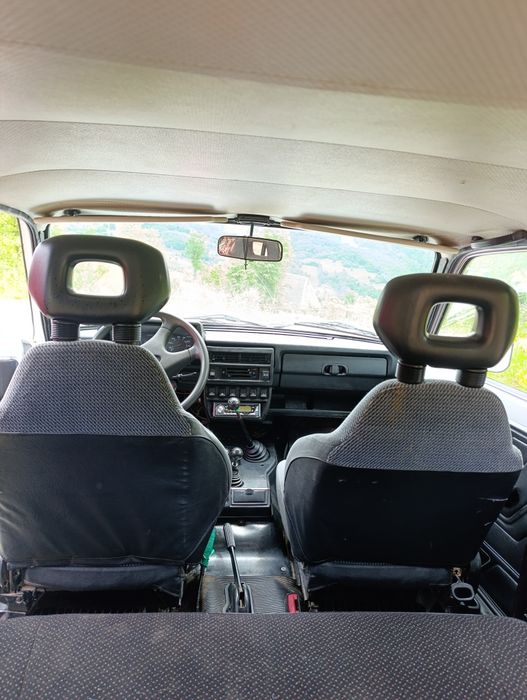 Vând Lada Niva ,1,7 injecție.