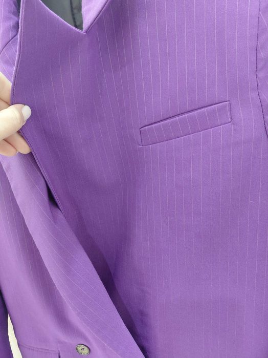 Женский двубортный пиджак