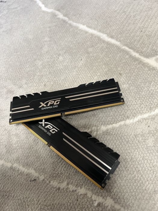 Placute ram XPG  GAMMIX D10 16gb (8x2)