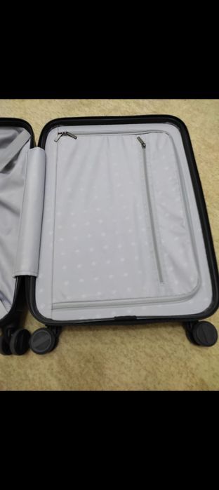 Продам чемодан новый