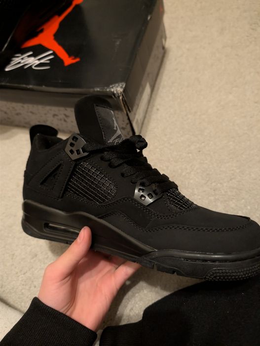 Jordan 4 black cat