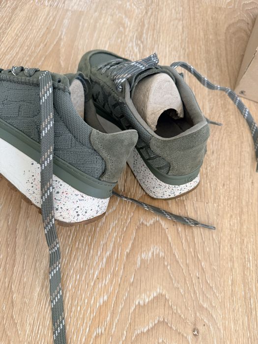 Сникърси UGG в зелен цвят