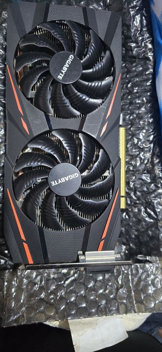 Gigabyte RX 580 4GB Gaming видеокарта
Gigabyte RX 580 4GB Gaming видео