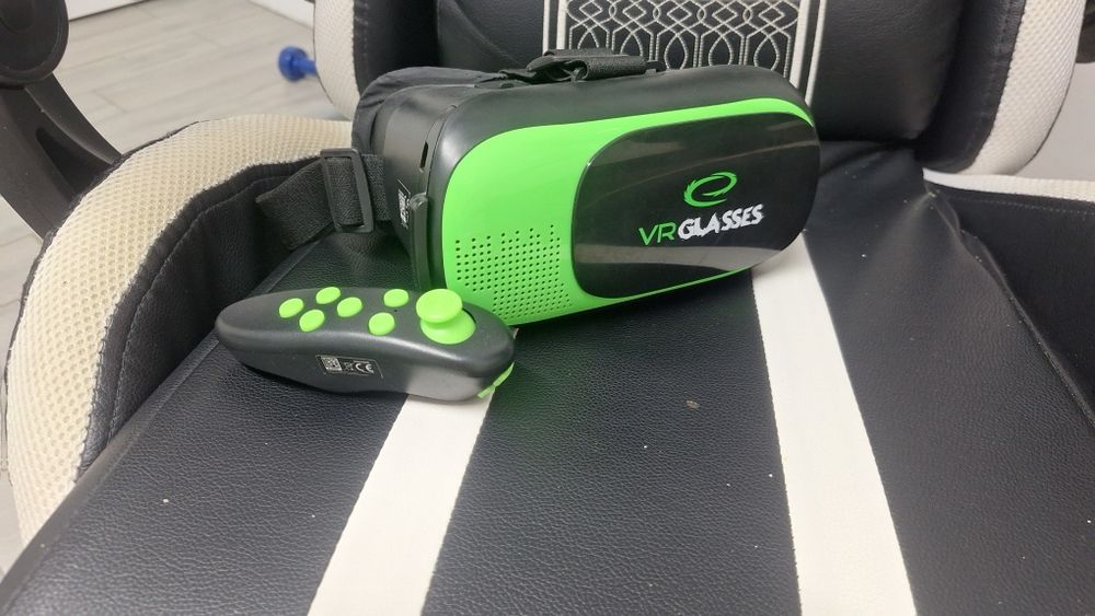 Ochelari VR Esperanza 3D pentru Smartphone + Telecomandă Bluetooth