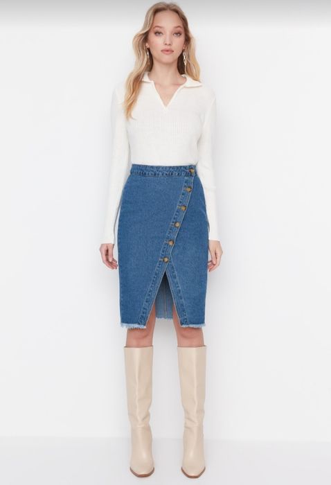 Женская  одежда.