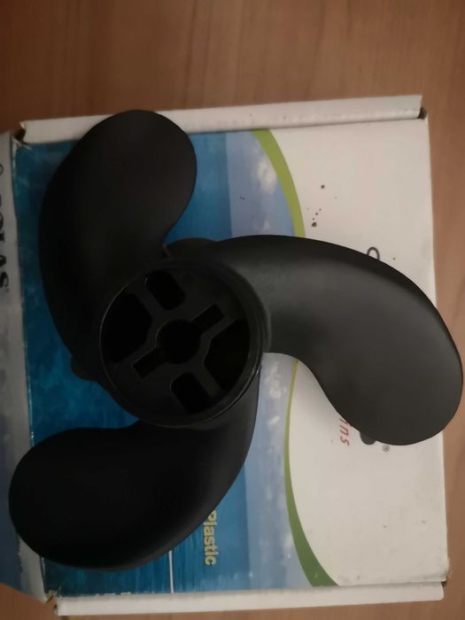 Motor barca 4 cp si Elice rezerva 2-4 cp Mercury Suzuki Honda Yamaha