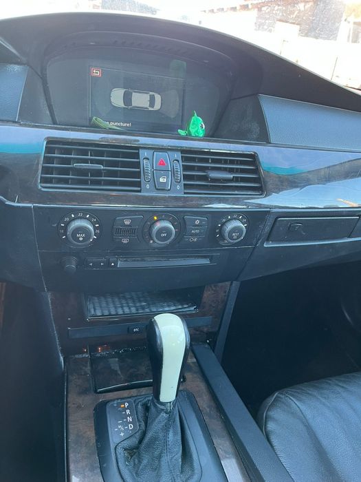 530D / M57 An 2006 Automată vând/ Varinate la preț diferă