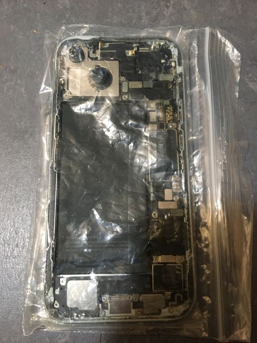 Iphone 15 за части