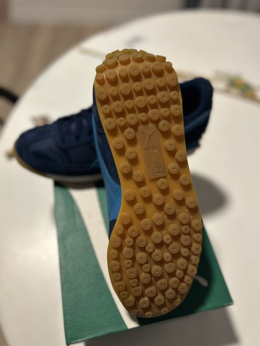 Маратонки    puma