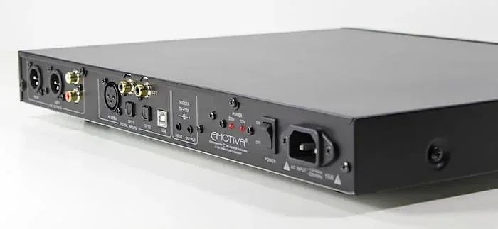 ЦАП Emotiva XDA-2 (USA)