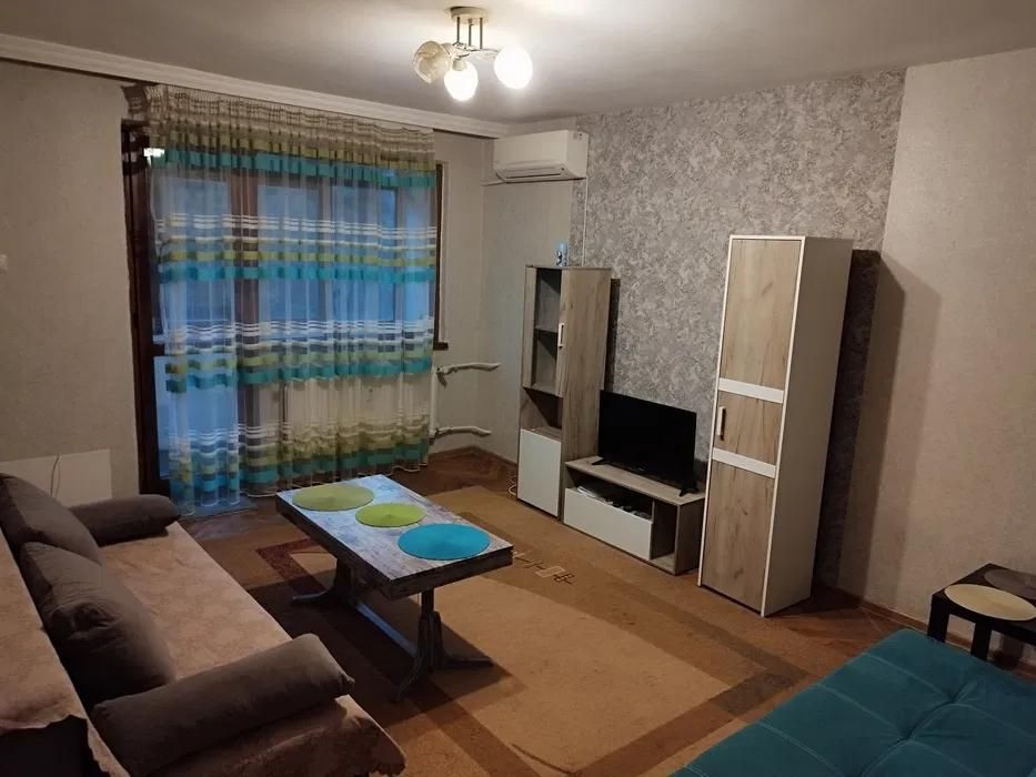 Дава се под наем Двустаен апартамент в Пловдив, Кършияка - 80 кв.м за 433.5 € - Снимка #2