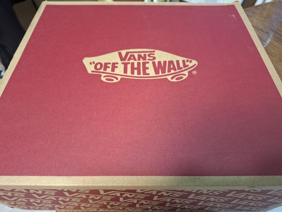 Маркови - Vans off the wall