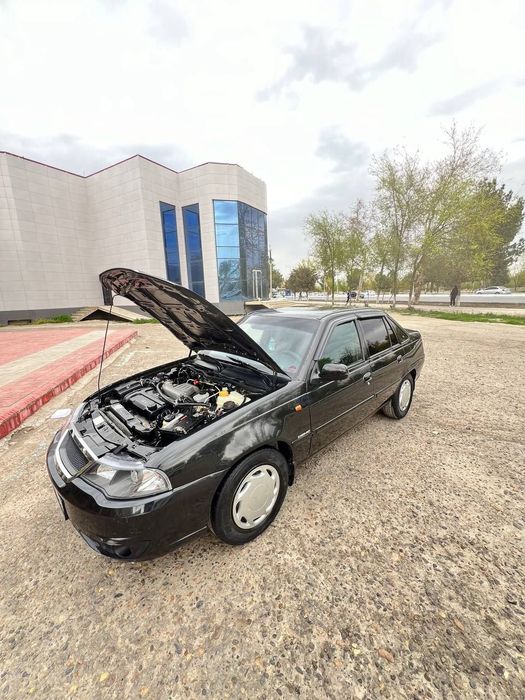 Нексия 1.5 сотилади