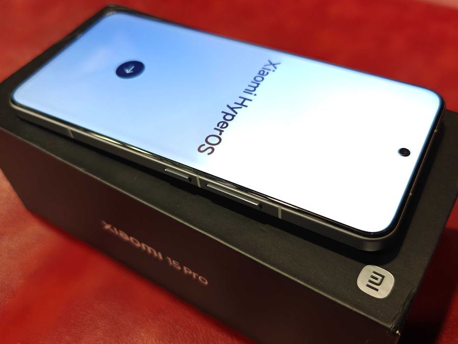 Xiaomi 15 Pro 12/256 сив - 6.73"; SD8 Elite; 3x50mpx Leica; 6100mAh