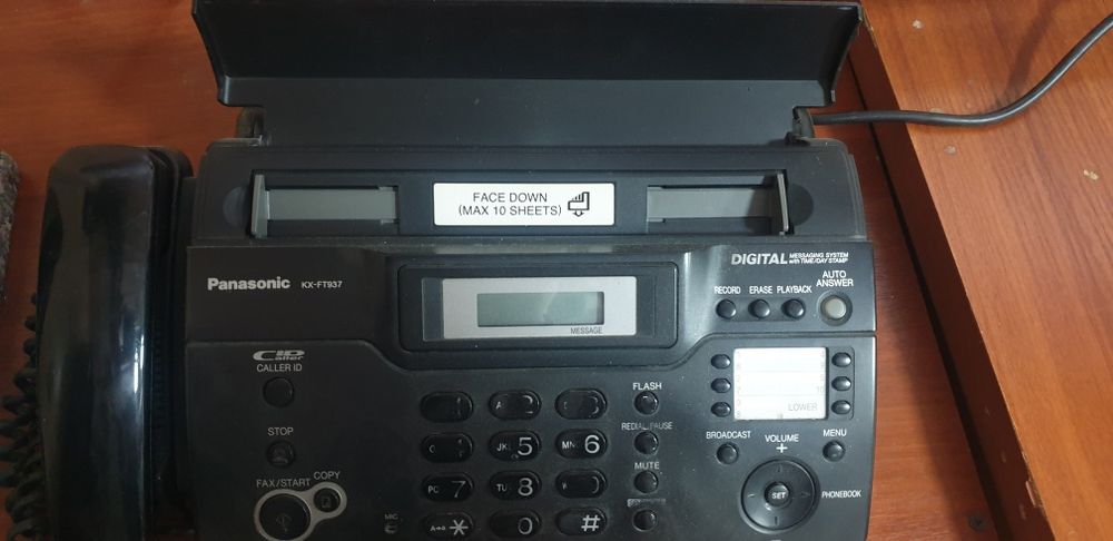 Факс Panasonik-KX-FT937