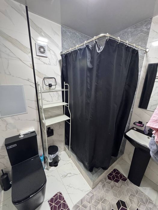 Продается 2х комнатная квартира в центре чарвака