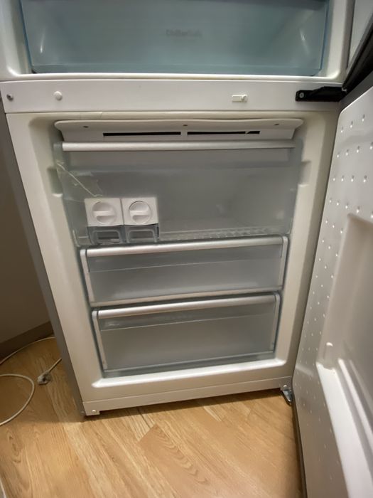 Продам холодильник