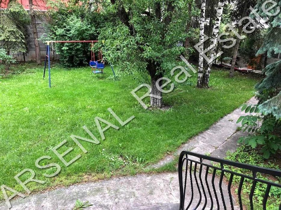 Дава се под наем Къща в София, Княжево - 1300 кв.м за 4000 € - Снимка #4