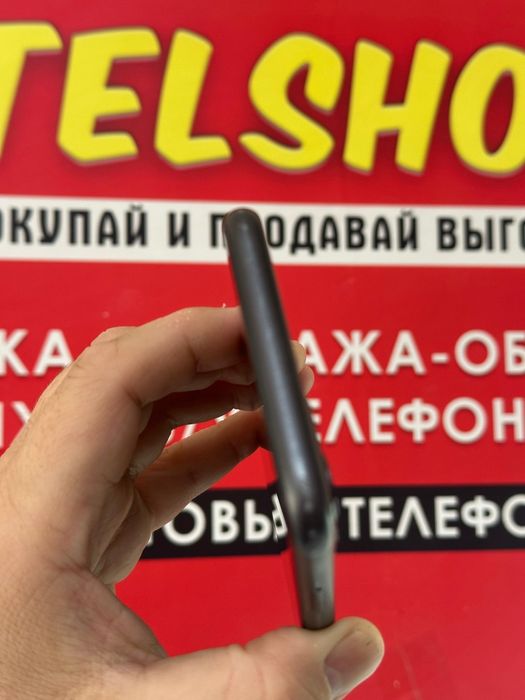 Продам Айфон 11 128г