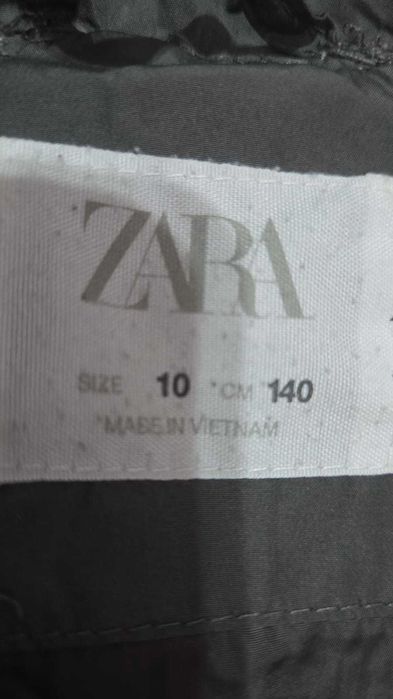 яке. удължен.за момче. ZARA. Отлично състояние.