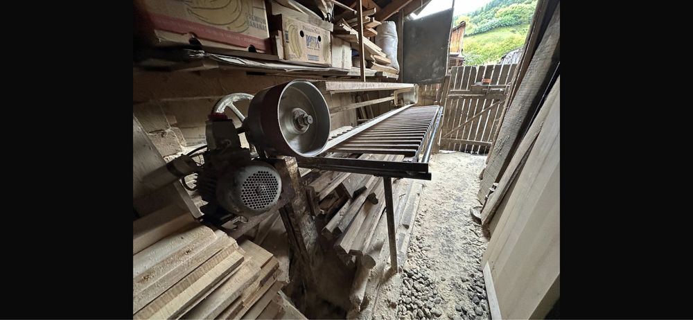 Masina de slefuit cu banda