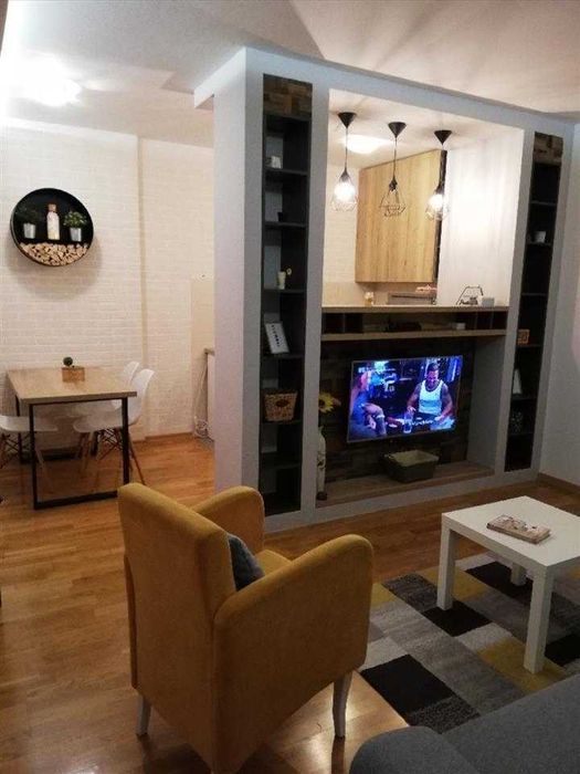 Дава се под наем Двустаен апартамент в Пловдив, Южен - 62 кв.м за 295.8 € - Снимка #2