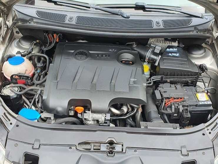 Vand Skoda Fabia 2  diesel 1,6 an 2013 model 2014