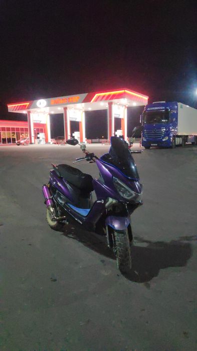 Продам мопед Maxi 165сс
