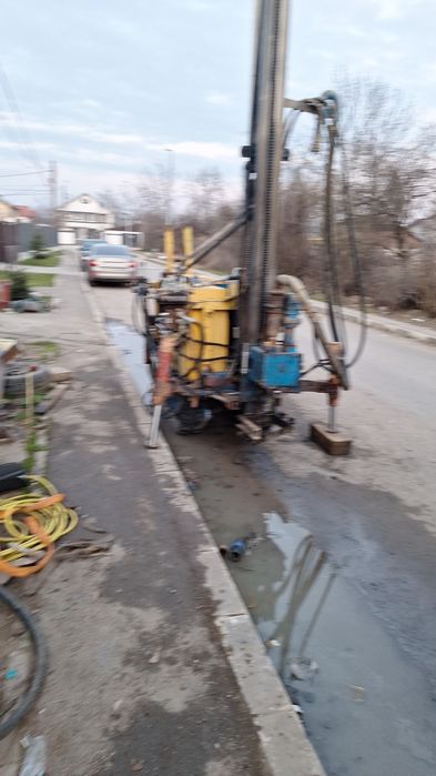 Vind instalaţie de foraj hidraulica