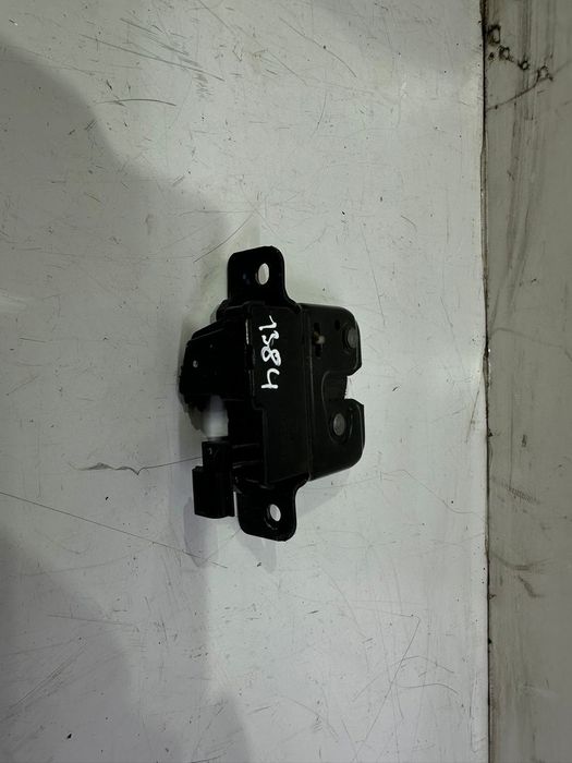 Broasca haion 905037230r Dacia Logan 2 (2013 - 2016) 1.5 dci K9K612