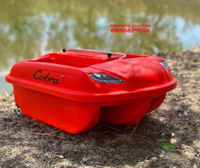Лодка за захранка COBRA с 3 години гаранция