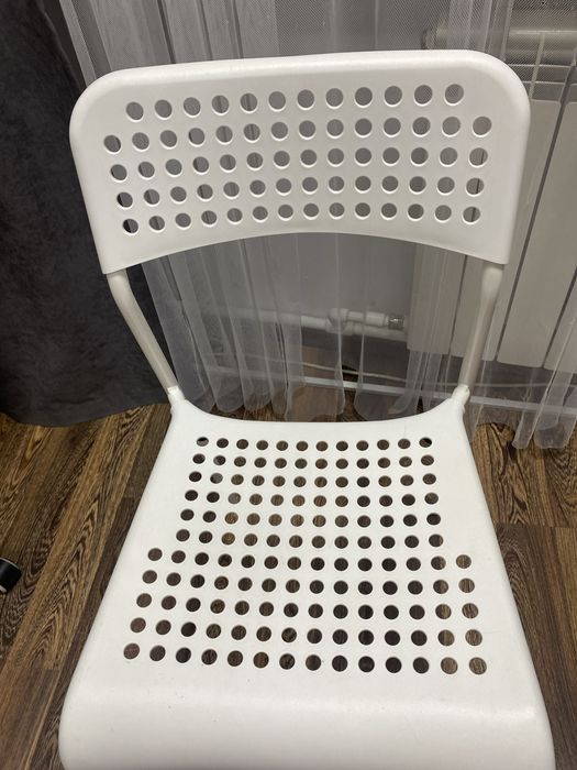 Продаю стулья икеа 2 шт