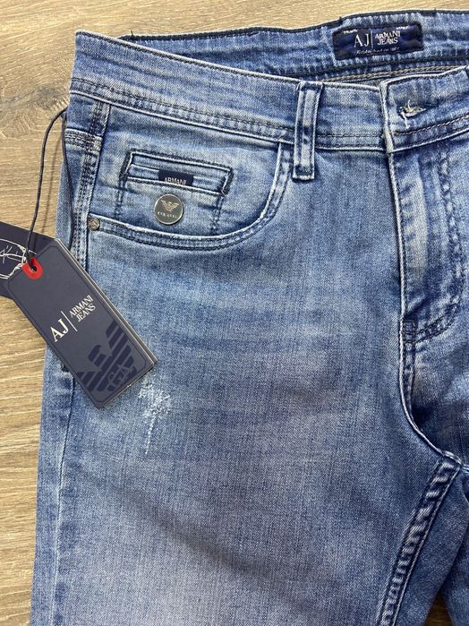 Джинсы мужские. Armani 32/34
