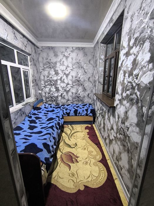 3 xonali, 2 ta balkon, padval, yangi remont – yashash va biznes uchun